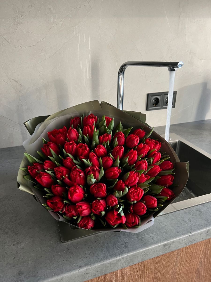 Rouge Passion - Red Tulips Bouquet